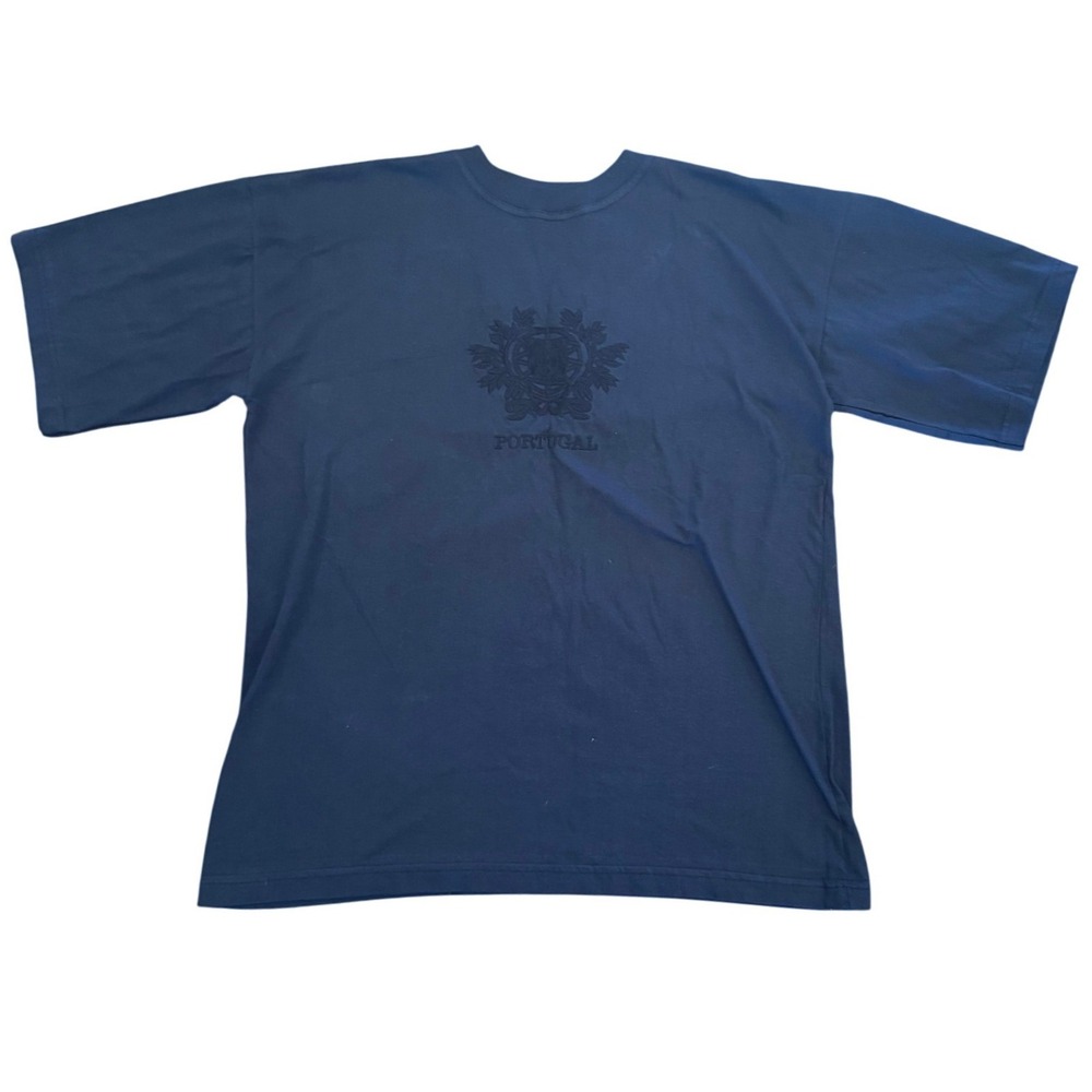 Quique Suum Portugal Embroidered Crest T-Shirt Navy Blue Mens Large NWT